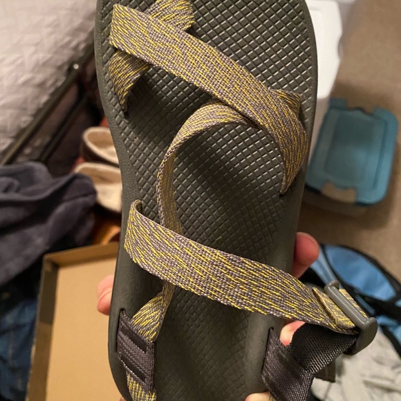 Men’s Chacos - Picture 1 of 3